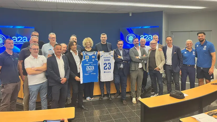 La presentazione delle nuove maglie della A2A Leonessa Brescia