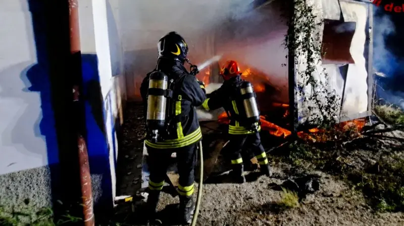 L'incendio a Darfo Boario Terme
