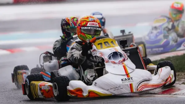 Niccolò Perico in azione sul kart