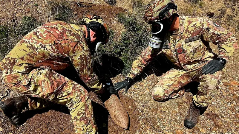 I militari impegnati sul posto - © www.giornaledibrescia.it