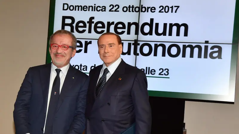 Maroni e Berlusconi fecero una conferenza stampa congiunta pro referendum - © www.giornaledibrescia.it