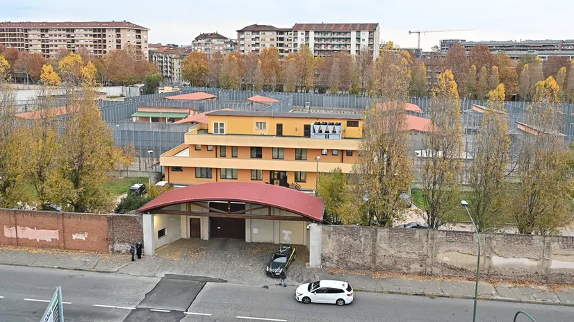 L'uomo è stato portato al Cpr di Torino