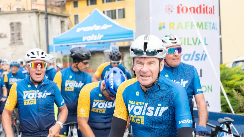 Il due volte iridato Gianni Bugno alla Valsir Champions Race - foto Limago