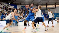 Eric Lombardi, ala della A2A Leonessa Brescia, in azione - © Newreporter Papetti