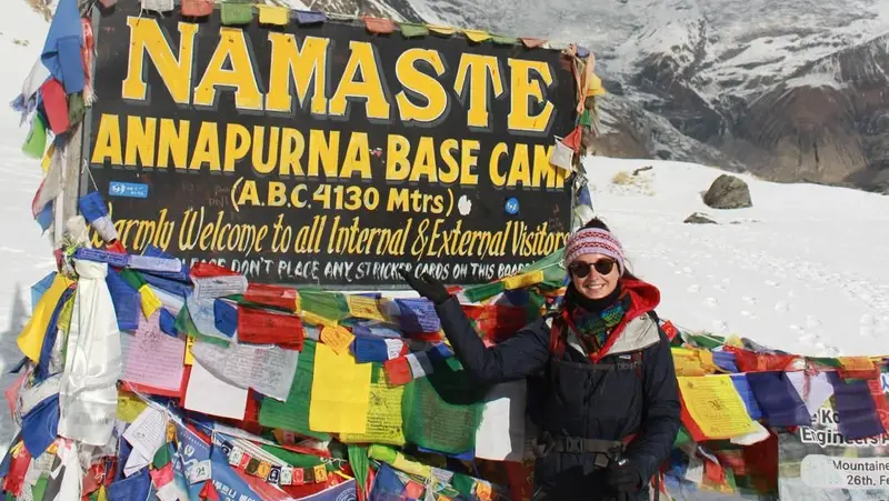 Sara Giacomelli al campo base dell'Annapurna