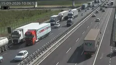 La coda in autostrada A4 dalla webcam