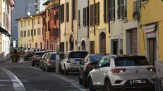 Alcune automobili parcheggiate in Borgo Trento, immagine d'archivio - Foto Comune di Brescia/Christian Penocchio