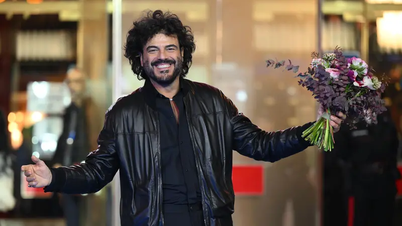 Francesco Renga a Sanremo 2026 - Foto Ansa © www.giornaledibrescia.it