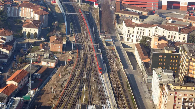 L'ingresso della Tav nella stazione di Brescia - © www.giornaledibrescia.it