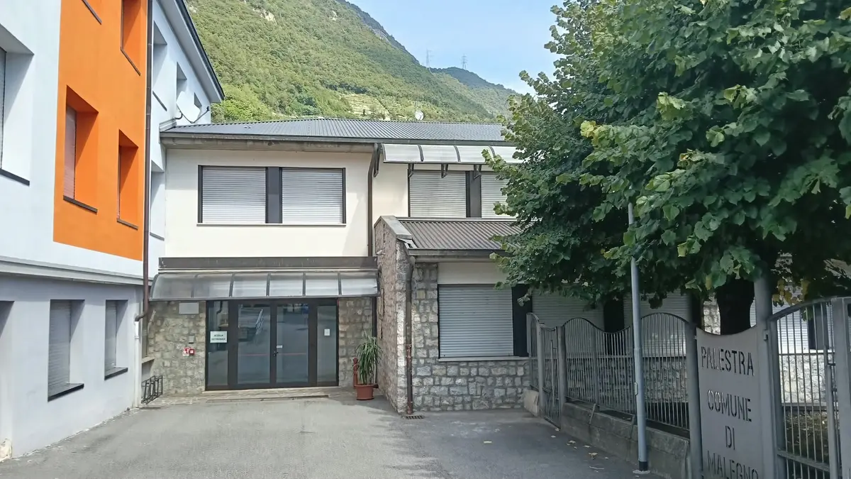 La scuola di Malegno, di proprietà comunale