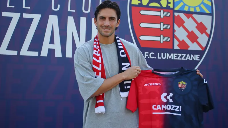 Ernesto Torregrossa torna a vestire la maglia del Lumezzane