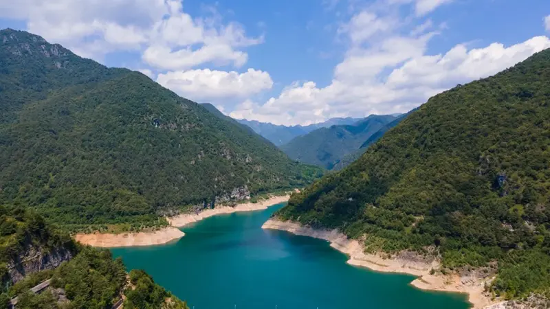 Lo spettacolo del lago di Valvestino - Visit Brescia