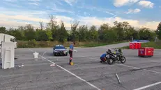 I rilievi dei Carabinieri sul luogo dell'incidente