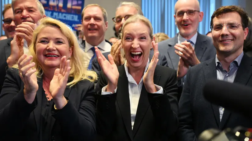 La leader di AfD, Alice Weidel festeggia gli exit poll in Meclemburgo-Pomerania - Foto Ansa © www.giornaledibrescia.it
