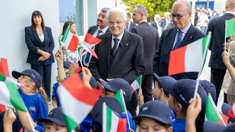 Sergio Mattarella ad Amatrice - Foto Ansa © www.giornaledibrescia.it