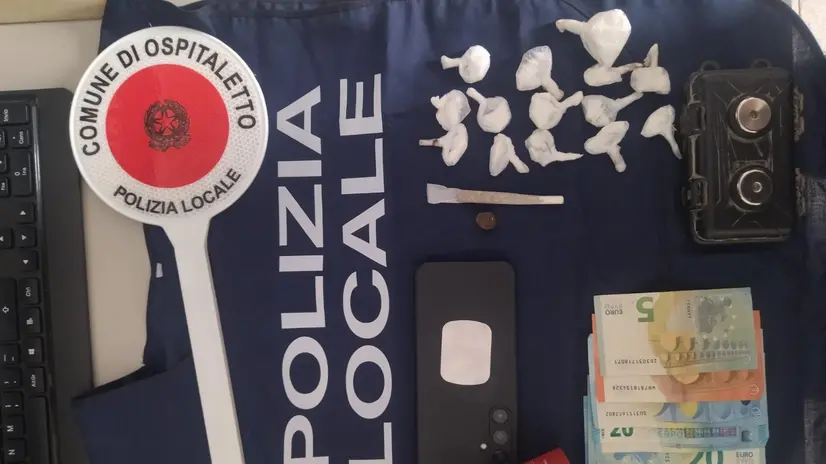 Il materiale sequestrato