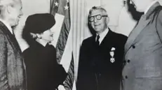 John Herz con la moglie Fannie ospite del Dipartimento della difesa americano nel 1947