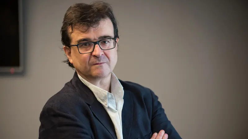 Lo scrittore spagnolo Javier Cercas - Foto Yuma Martellanz