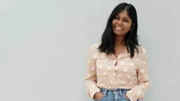 La scrittrice Nadeesha Uyangoda con «Acqua sporca» ha conquistato il  Premio Opera Prima