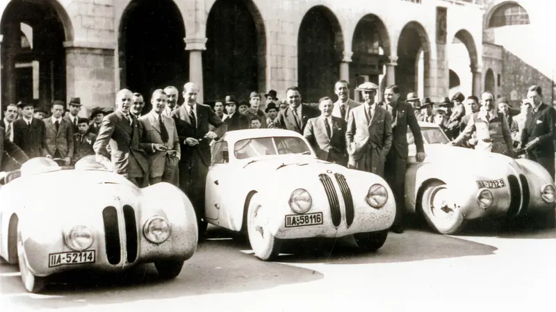Uno scatto d'epoca in piazza Vittoria