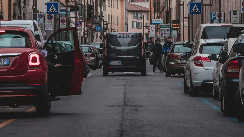 Una strada trafficata