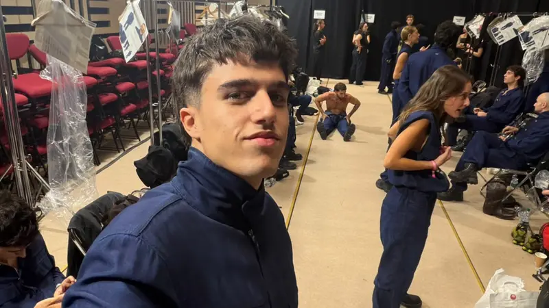 Rick Zamboni nel backstage di Vogue World