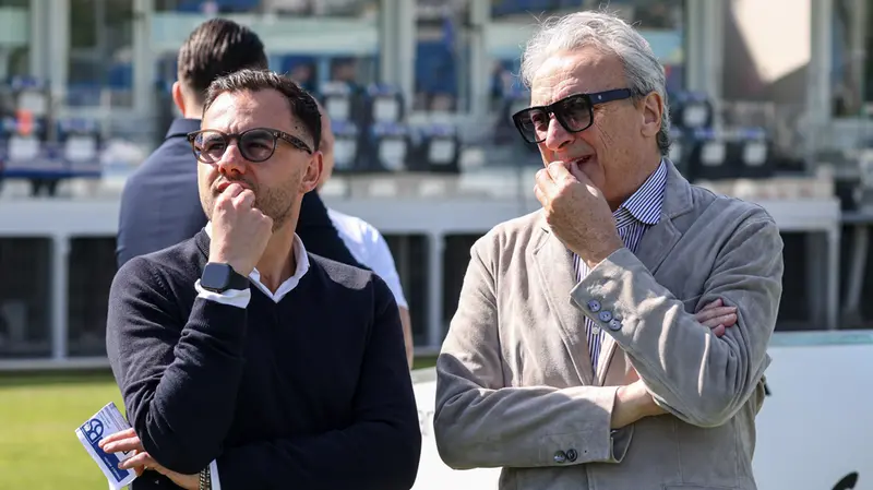 Il diesse Ferretti e il presidente Pasini - Foto New Reporter Nicoli © www.giornaledibrescia.it