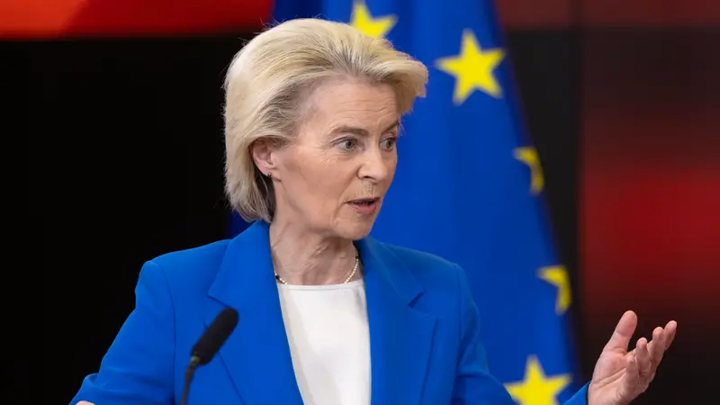 La presidente Ursula von der Leyen in Macedonia del Nord - Foto Ansa © www.giornaledibrescia.it