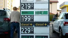 Un distributore di benzina - © www.giornaledibrescia.it