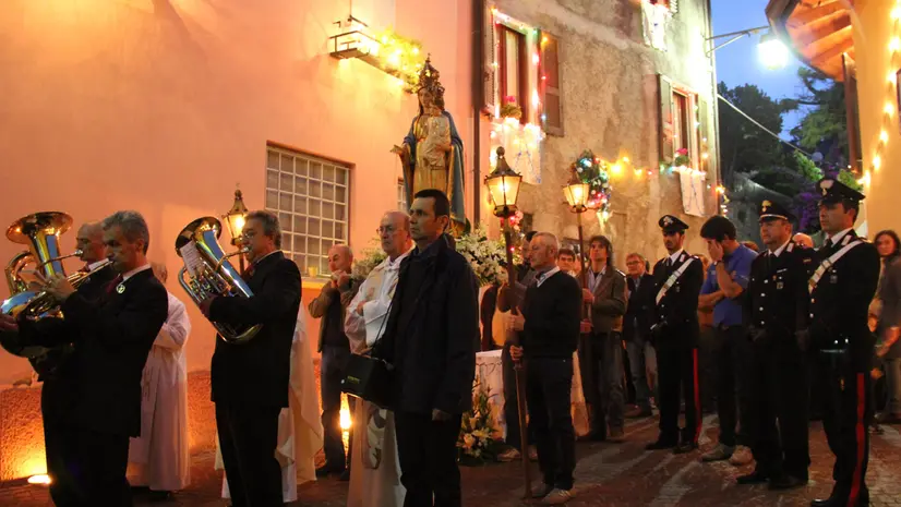 La processione della Madonna del Rosario