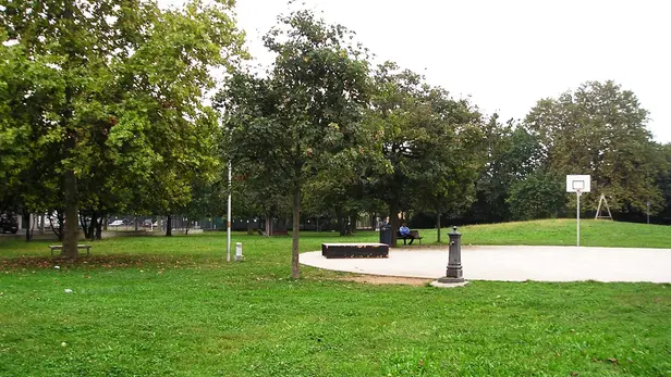 Il parco Aldo Moro di Rovato (dall'archivio)