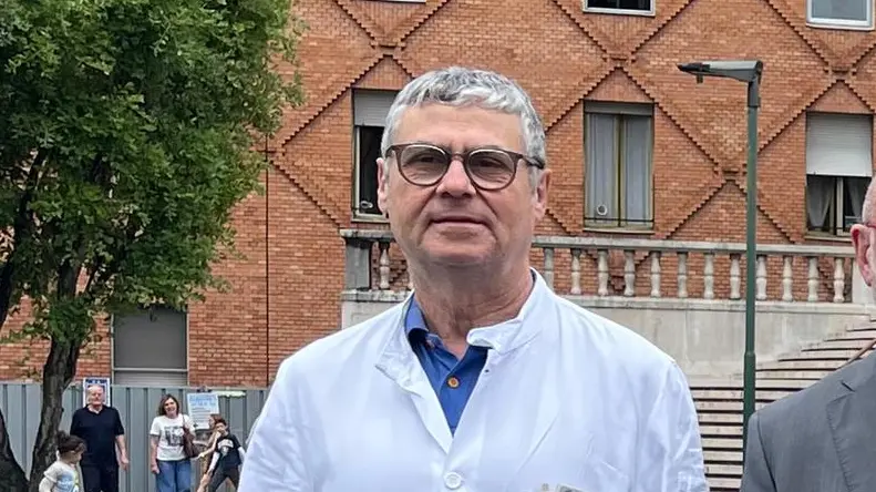 Il professor Alfredo Berruti, direttore dell'Oncologia medica