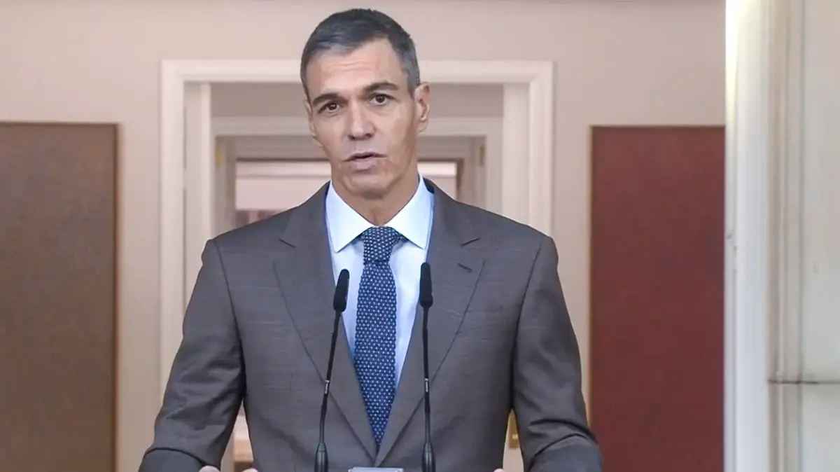 Pedro Sanchez annuncia le elezioni anticipate - Foto Epa/Ufficio del primo ministro © www.giornaledibrescia.it