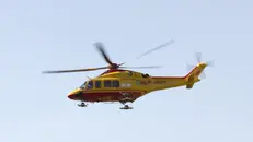 Il ragazzino è stato portato in ospedale con l'elisoccorso (foto d'archivio)