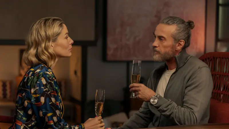 Un confronto tra due personaggi - Foto Netflix