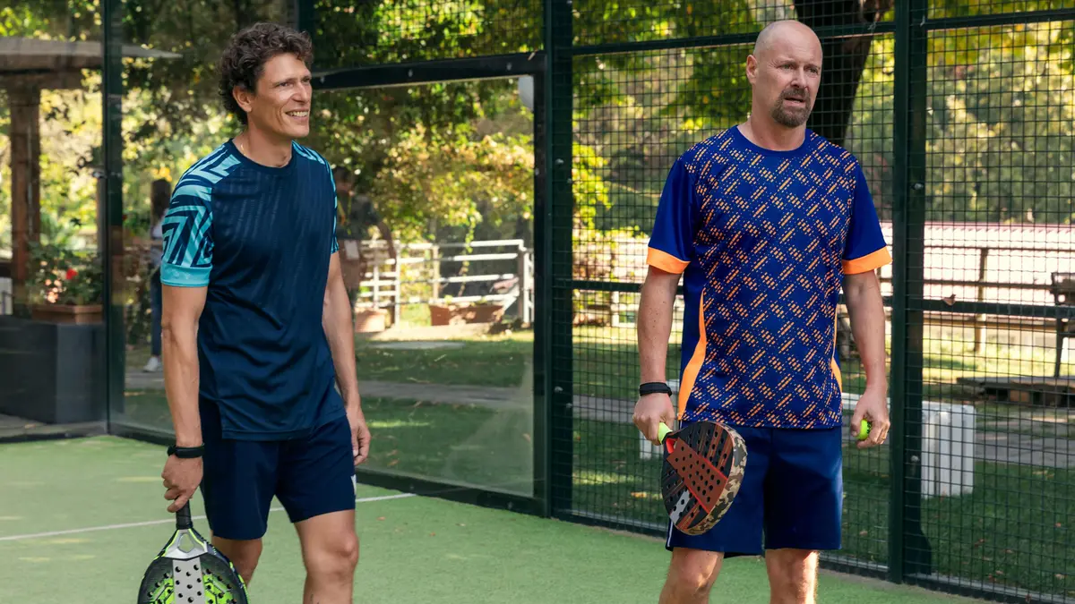 Una scena di Maschi veri 2 - Foto Netflix