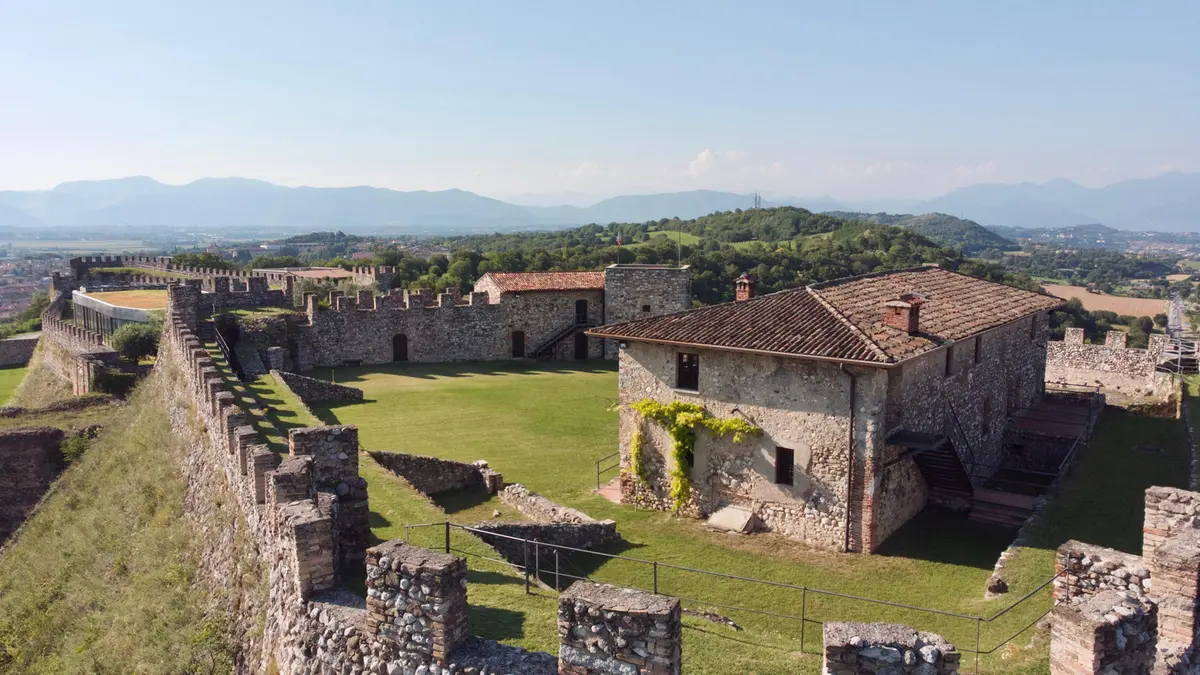 La rocca di Lonato ospiterà la mostra mercato «Cose mai viste»