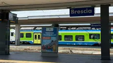 Un treno in stazione a Brescia - © www.giornaledibrescia.it