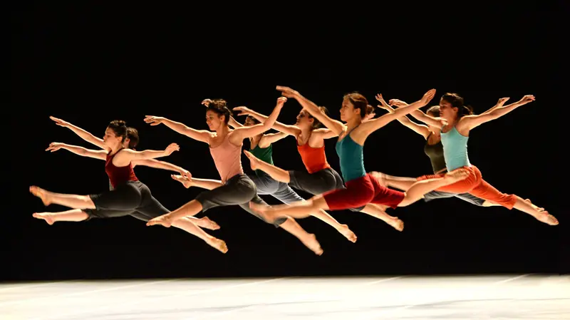 Decadance di Ohad Naharin al Teatro Grande - Foto New Reporter Favretto © www.giornaledibrescia.it