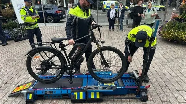 La piattaforma mobile consente di riconoscere le bici elettriche truccate