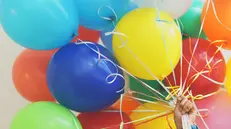 Palloncini colorati di una festa di compleanno