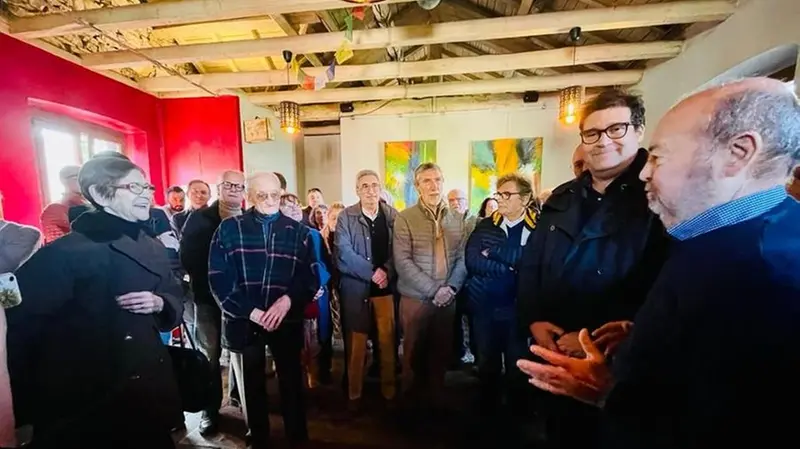 La festa per Fausto Cominardi, 90 anni, che per una vita ha lavorato alla stazione -  © www.giornaledibrescia.it