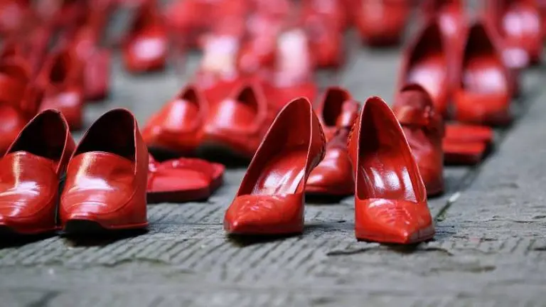 Non c'è un'anagrafe di chi è rimasto solo al mondo a causa della violenza di genere