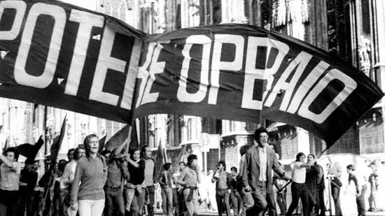 Un manifestazione di Potere Operaio - Foto Tonino Conti