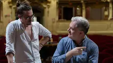Il regista Nadir Dal Grande e il maestro Alessandro D'Agostini © www.giornaledibrescia.it