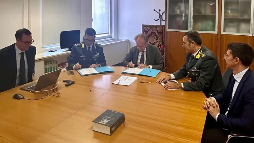La firma del protocollo tra GdF e Procura
