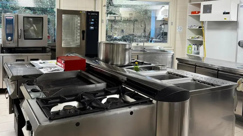 La cucina dove vengono preparati i pasti