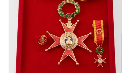 Le insegne del cavaliere di San Gregorio Magno
