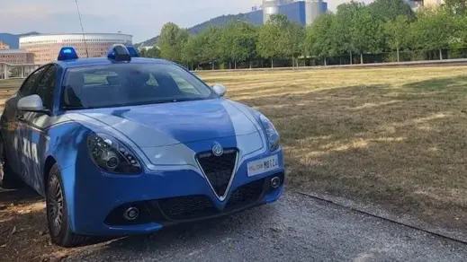Un'auto della Polizia