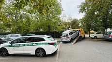 Una delle auto sequestrate - © www.giornaledibrescia.it